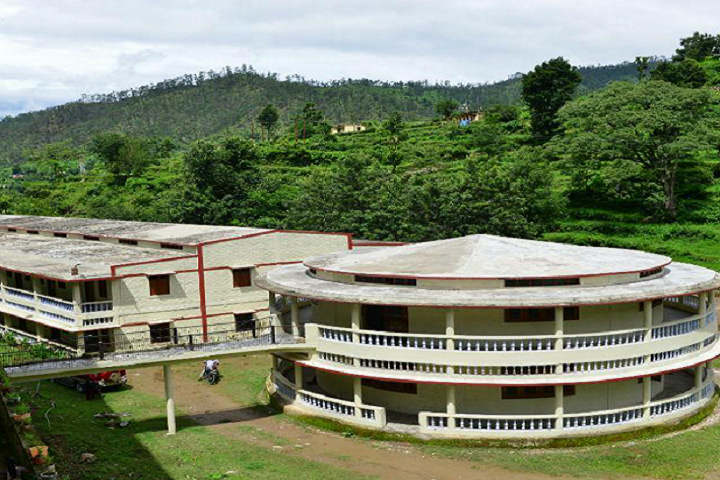 https://cache.careers360.mobi/media/colleges/social-media/media-gallery/19795/2020/5/5/Campus View of Raath Mahavidyalaya Pauri Garhwal_Campus-View.png